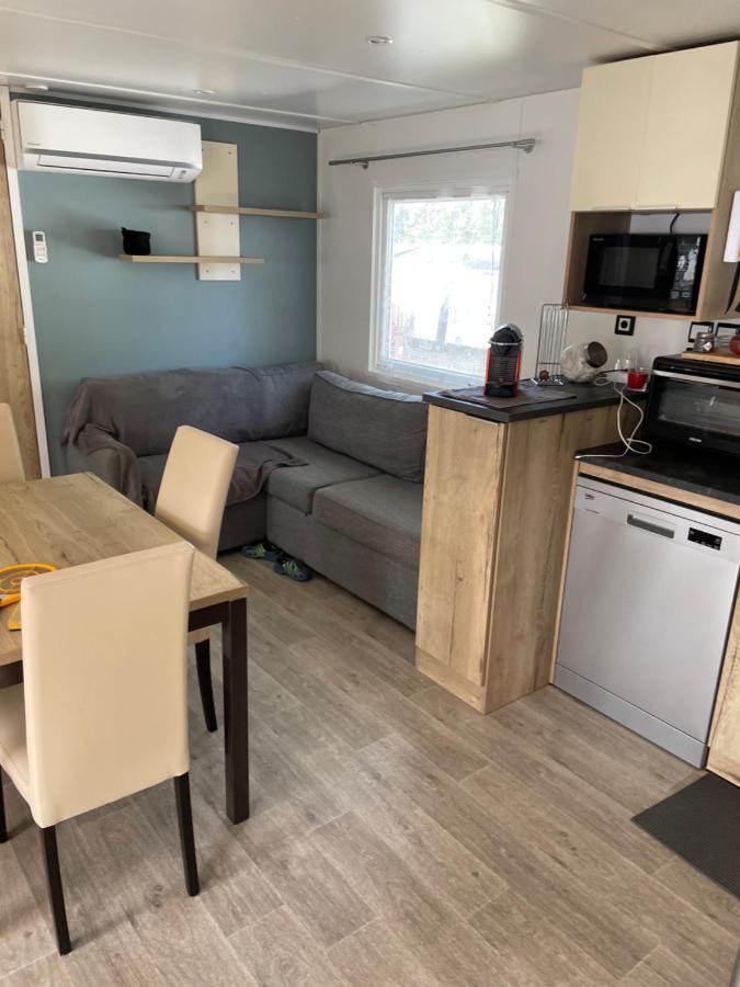 Mobil Home 6 Personnes Camping 4 Etoiles Bonne Anse La Palmyre لو ماثيز الغرفة الصورة